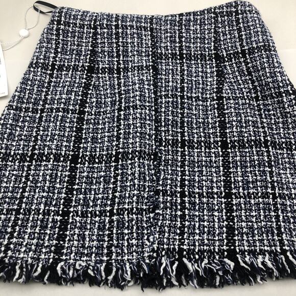 $398 Trina Turk Riya Skirt Distressed Style Tweed Mini Skirt Size-00 *READ - Picture 9 of 16